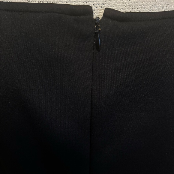 ELLE - Black Floral Fit & Flare Dress (Size 16) - Picture 4 of 4